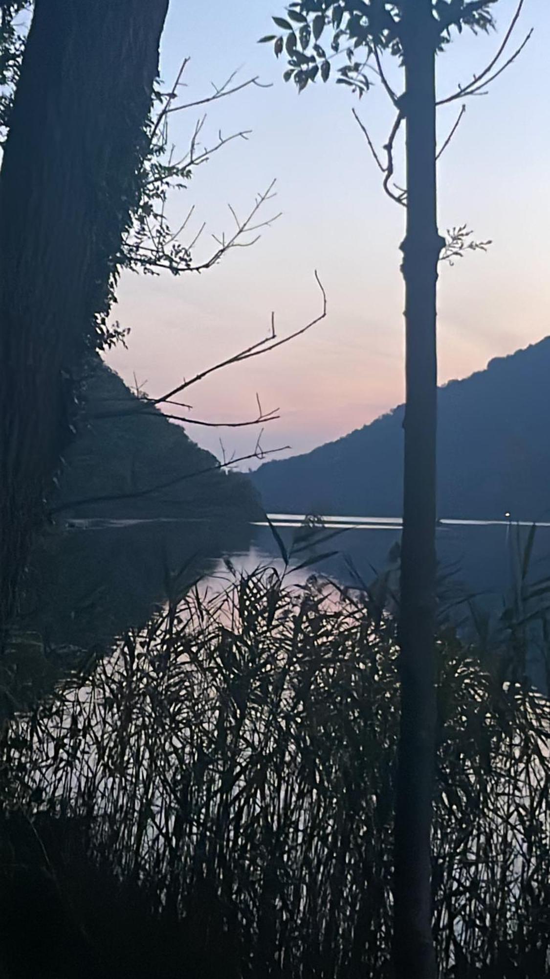 Laghi Di Como Appartamento Di Licinia E Mario Asso Kültér fotó