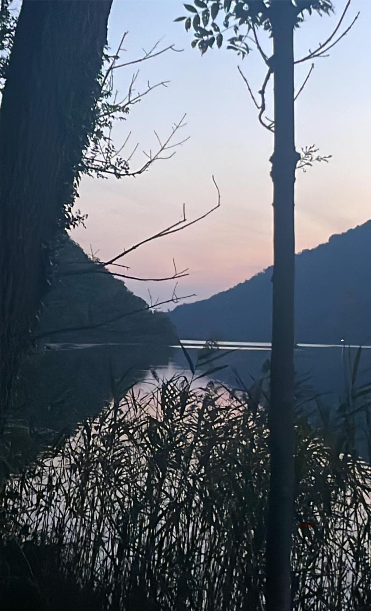 Laghi Di Como Appartamento Di Licinia E Mario Asso Kültér fotó