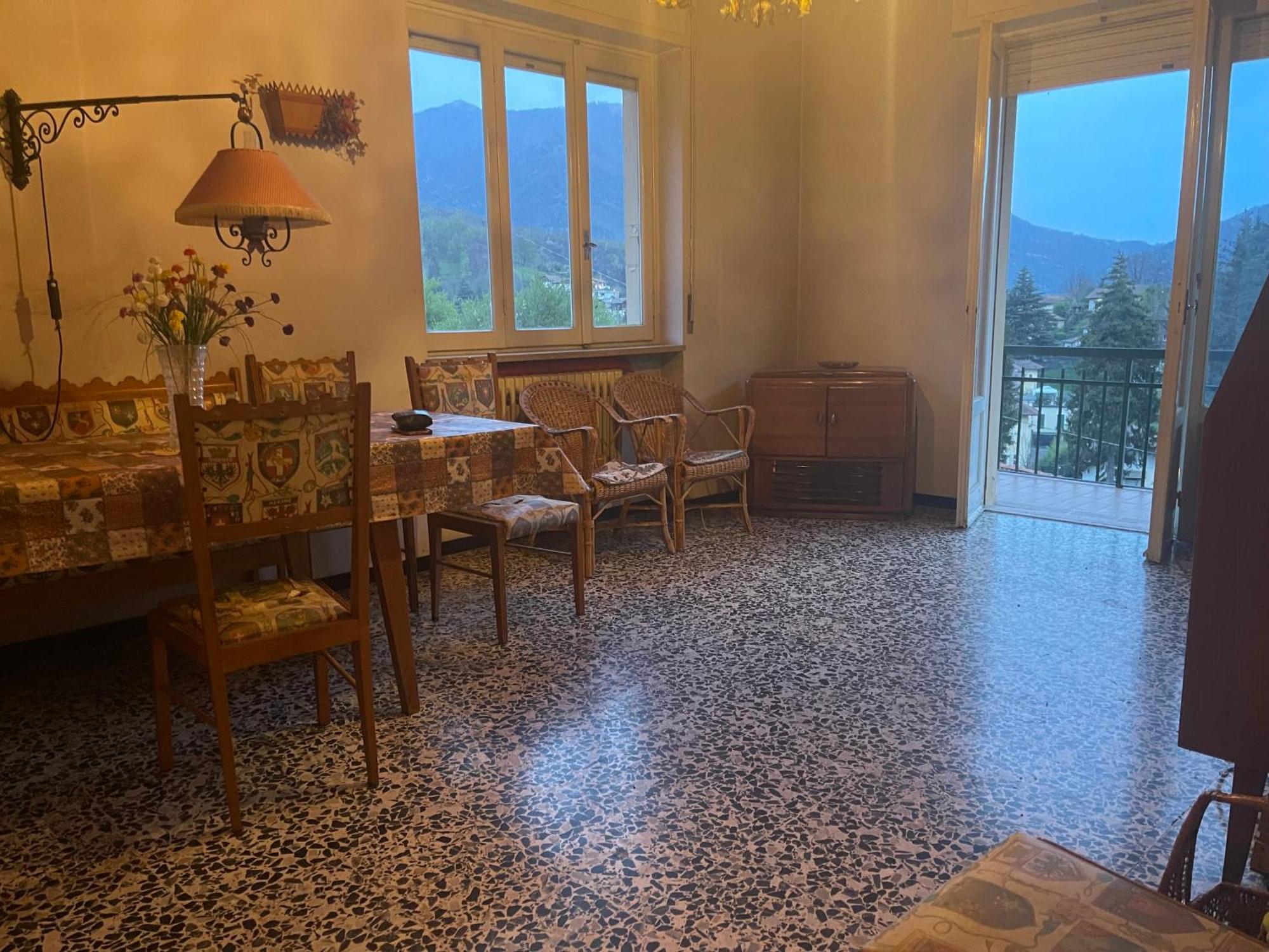 Laghi Di Como Appartamento Di Licinia E Mario Asso Kültér fotó
